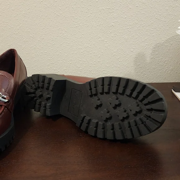 Calvin Klein Marshela Casual Lug Sole Chain Loafers, Dark Wine, Size 9 - Picture 7 of 9